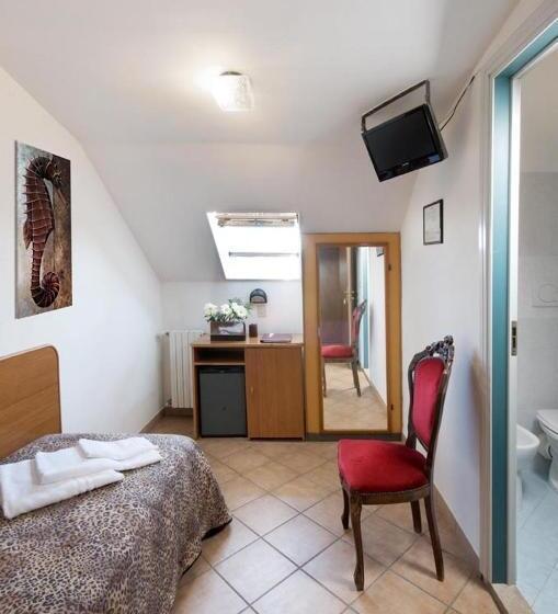 اتاق استاندارد یک نفره, Roma