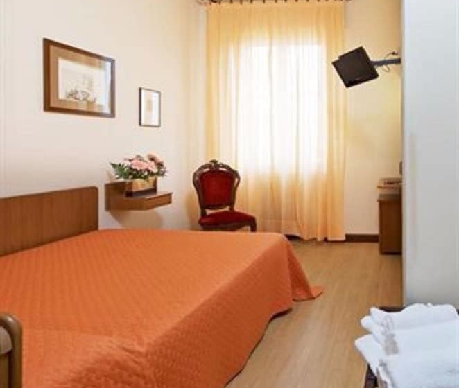 اتاق استاندارد چهار تخته, Roma