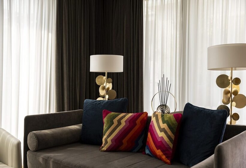 1 Bedroom Penthouse Apartment, Rosa Grand Milano Starhotels Collezione