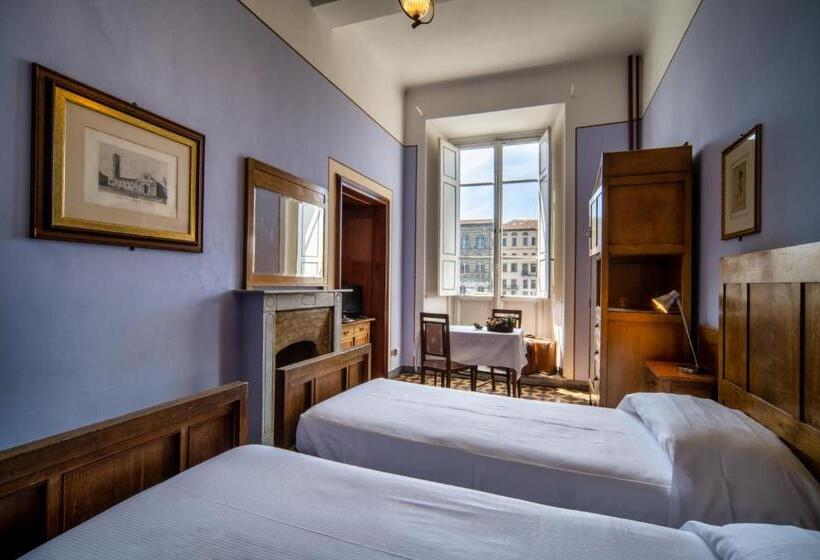 Classic room with river view, Royal Victoria