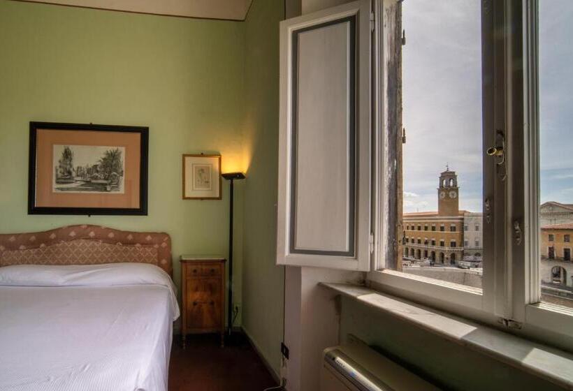 Classic room with river view, Royal Victoria