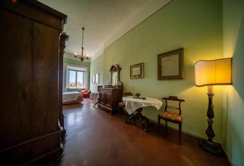 Classic room with river view, Royal Victoria