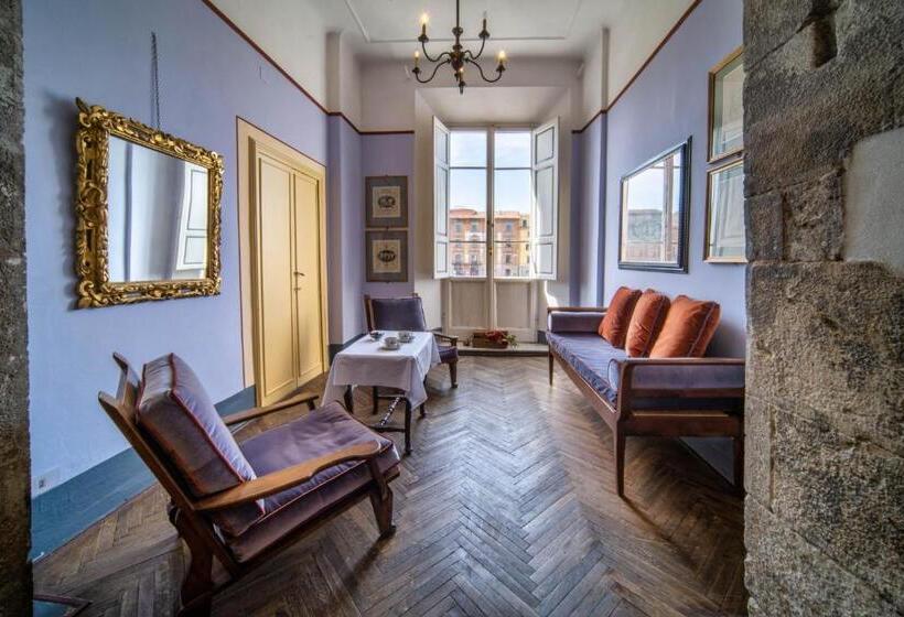 سوییت جونیور, Royal Victoria