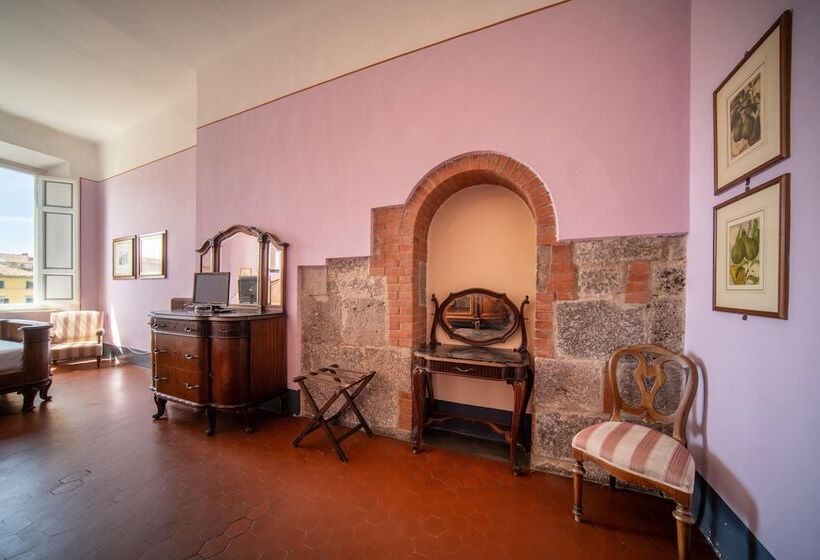 Classic room with river view, Royal Victoria
