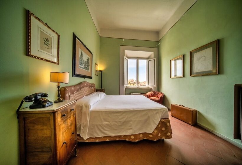 Classic room with river view, Royal Victoria