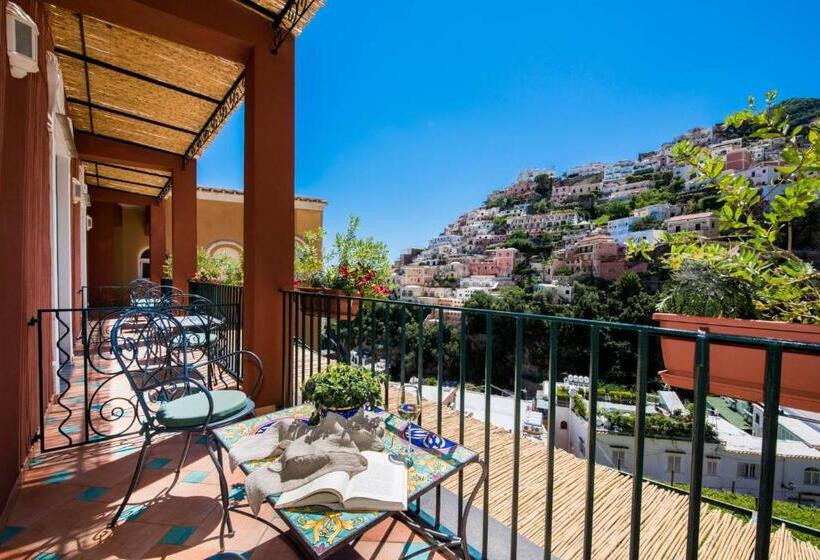 带露台的经典房间, Savoia