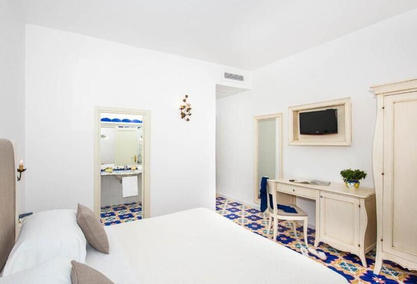 豪华房间, Savoia