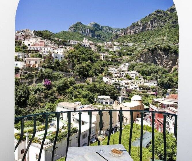 小型套房带海景, Savoia