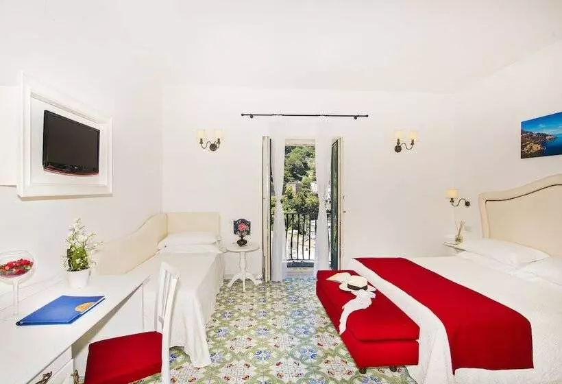 اتاق استاندارد سه نفره, Savoia