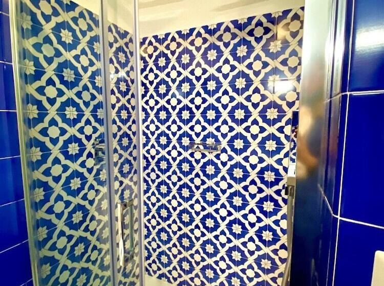 豪华房间, Savoia