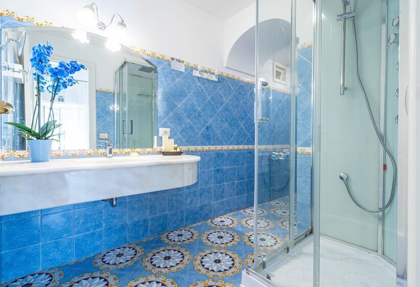 اتاق استاندارد, Savoia
