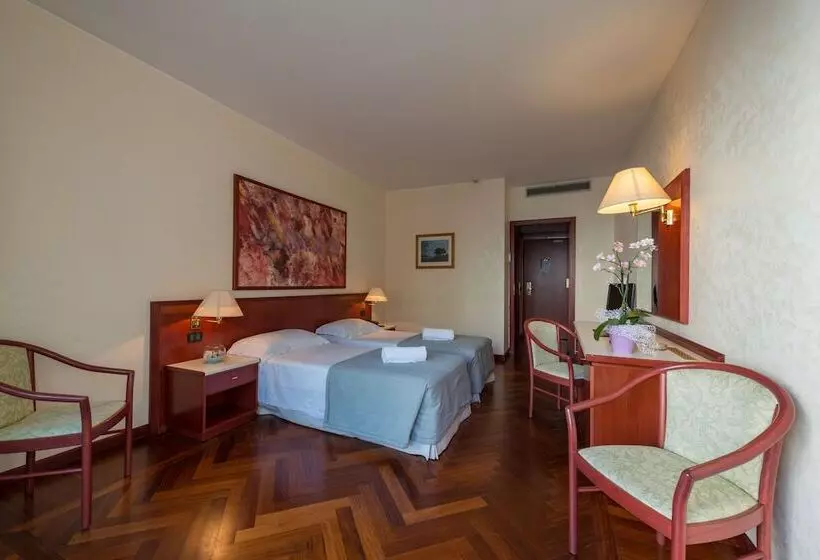 اتاق استاندارد, Splendid Hotel La Torre