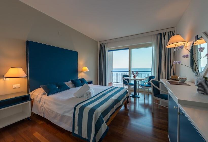 חדר סטנדרט נוף לים, Splendid Hotel La Torre