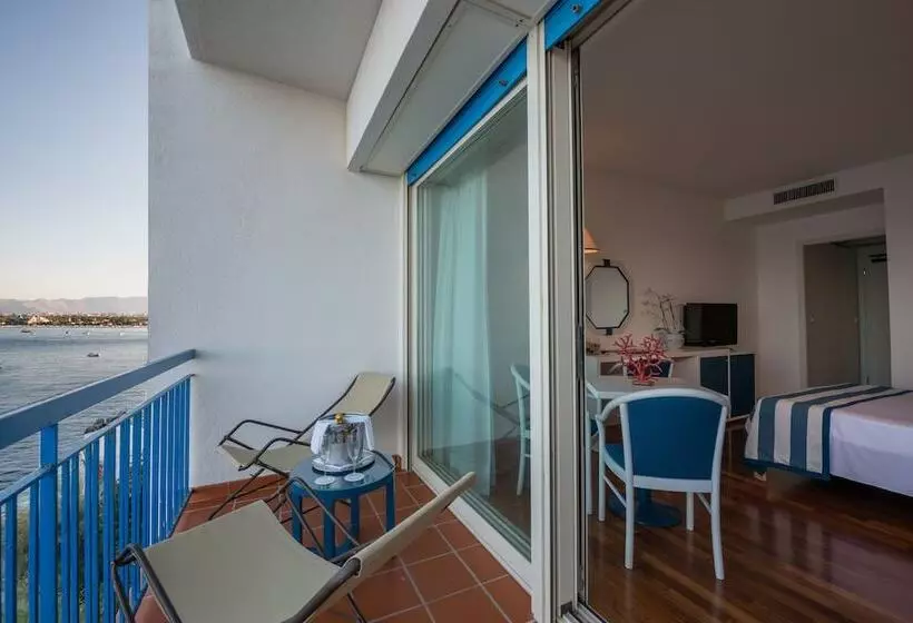 اتاق استاندارد با چشم‌انداز دریا, Splendid Hotel La Torre