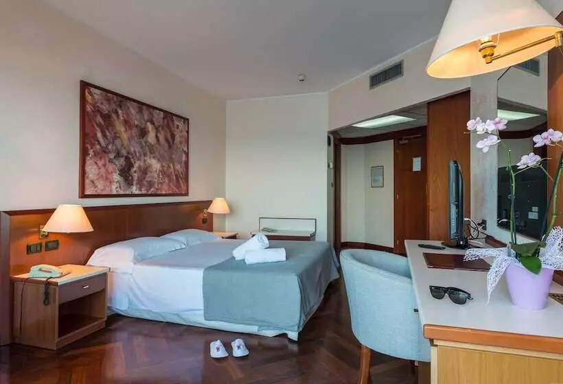 اتاق استاندارد, Splendid Hotel La Torre
