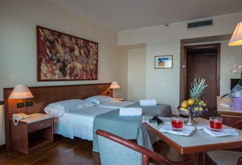 חדר אקונומי, Splendid Hotel La Torre