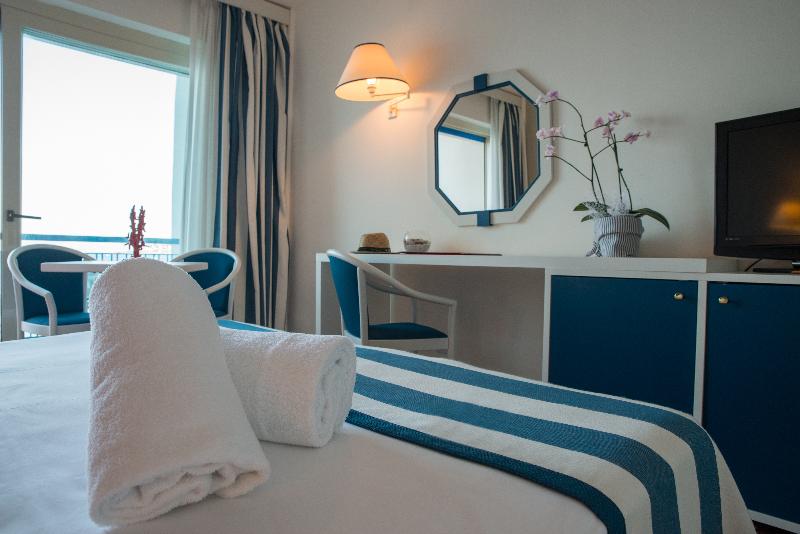 Triple Room Sea View, Splendid Hotel La Torre