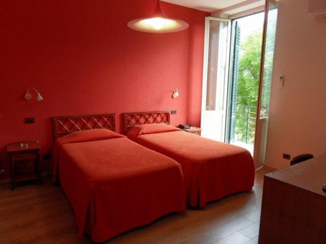 标准间, Villa Archirafi