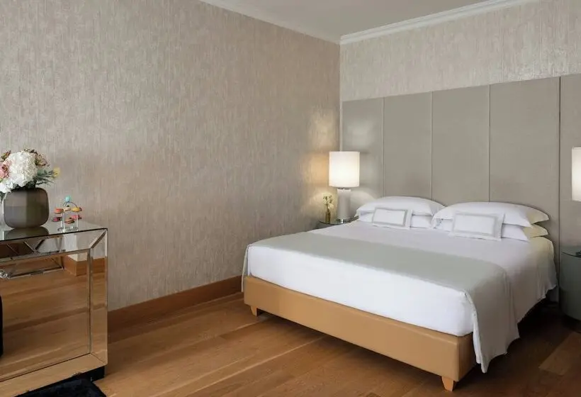 سوییت جونیور, Rosa Grand Milano   Starhotels Collezione