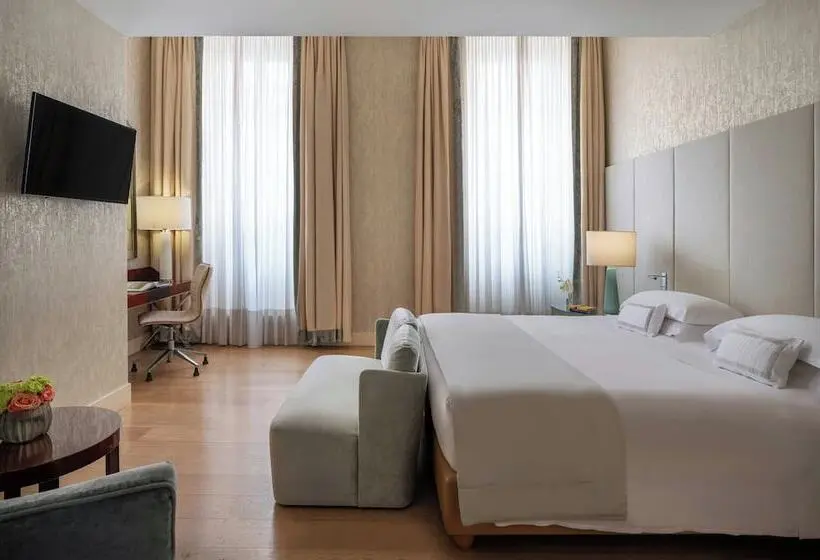 سوییت جونیور, Rosa Grand Milano   Starhotels Collezione