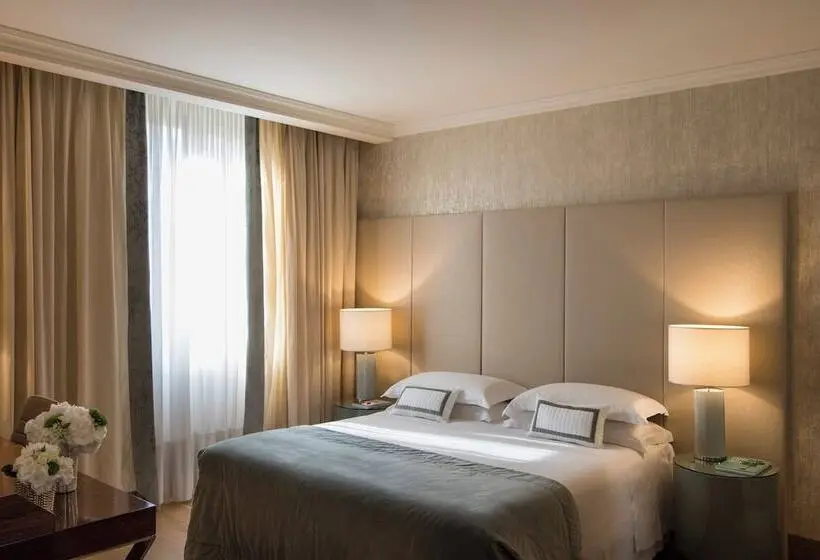 اتاق لوکس با چشم‌انداز, Rosa Grand Milano   Starhotels Collezione