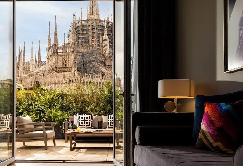1 Bedroom Penthouse Apartment, Rosa Grand Milano   Starhotels Collezione