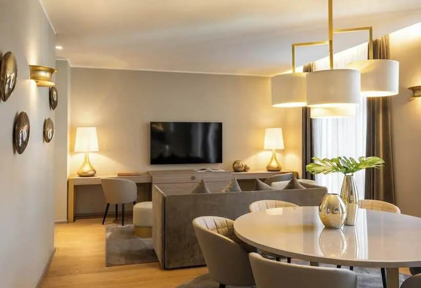 1 Bedroom Penthouse Apartment, Rosa Grand Milano   Starhotels Collezione