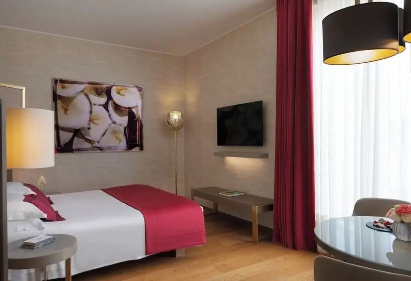 چشم‌اندازهای پهناور سوئیت جونیور, Rosa Grand Milano   Starhotels Collezione