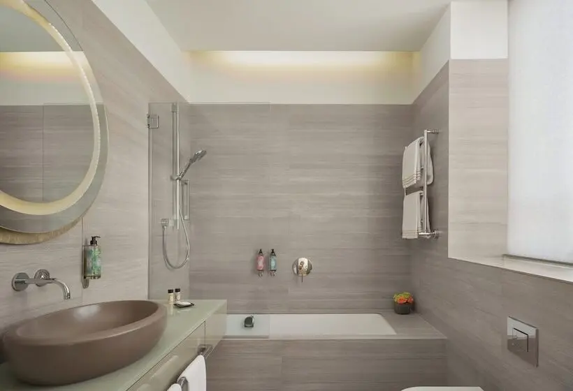 چشم‌اندازهای پهناور سوئیت جونیور, Rosa Grand Milano   Starhotels Collezione