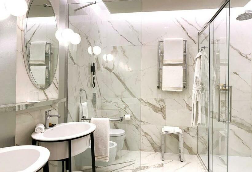 اتاق لوکس, Rosa Grand Milano Starhotels Collezione