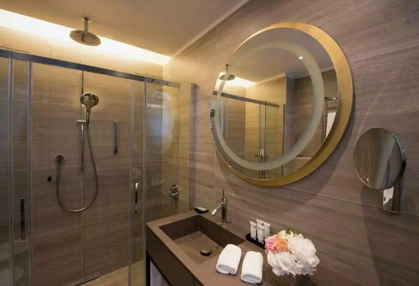 景色の見えるデラックスルーム, Rosa Grand Milano   Starhotels Collezione