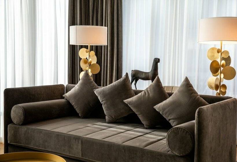 1 Bedroom Penthouse Apartment, Rosa Grand Milano Starhotels Collezione