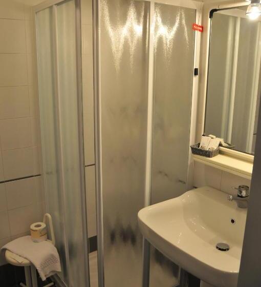 اتاق استاندارد یک نفره, Al Fogher