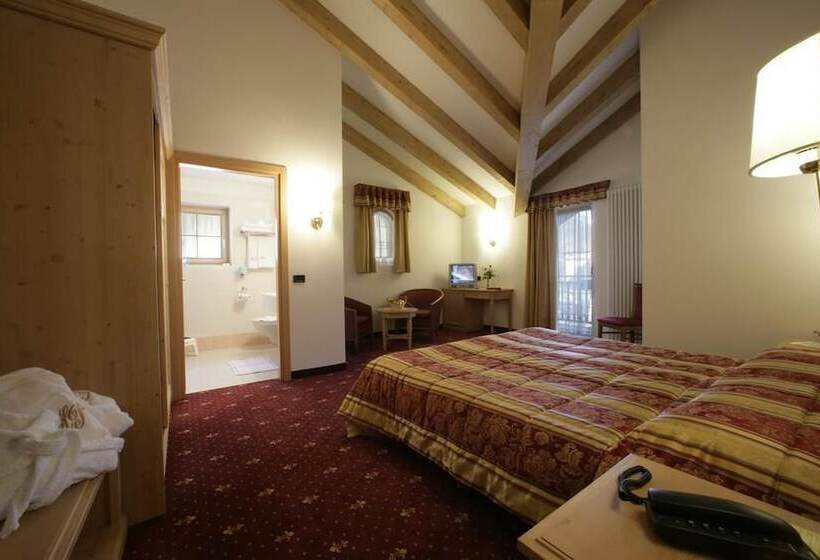 غرفة قياسية فردية, Al Polo