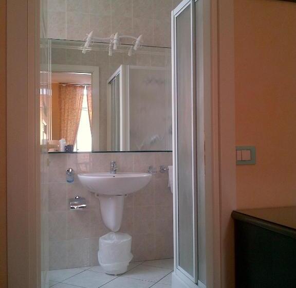 חדר משפחתי, Albergo Belsoggiorno