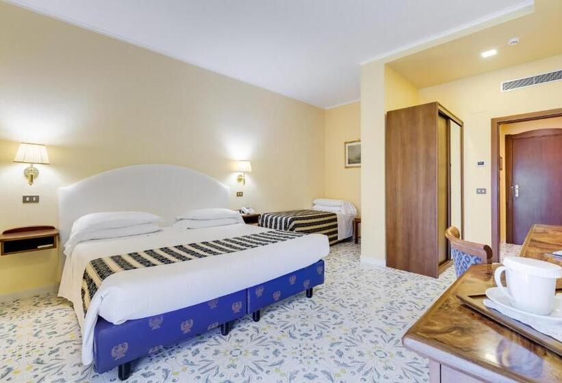 Triple Room Sea View, Best Western Hotel La Solara