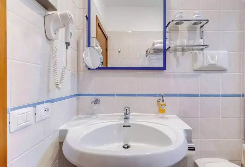 اتاق سوپریور با چشم‌انداز دریا, Best Western Hotel La Solara