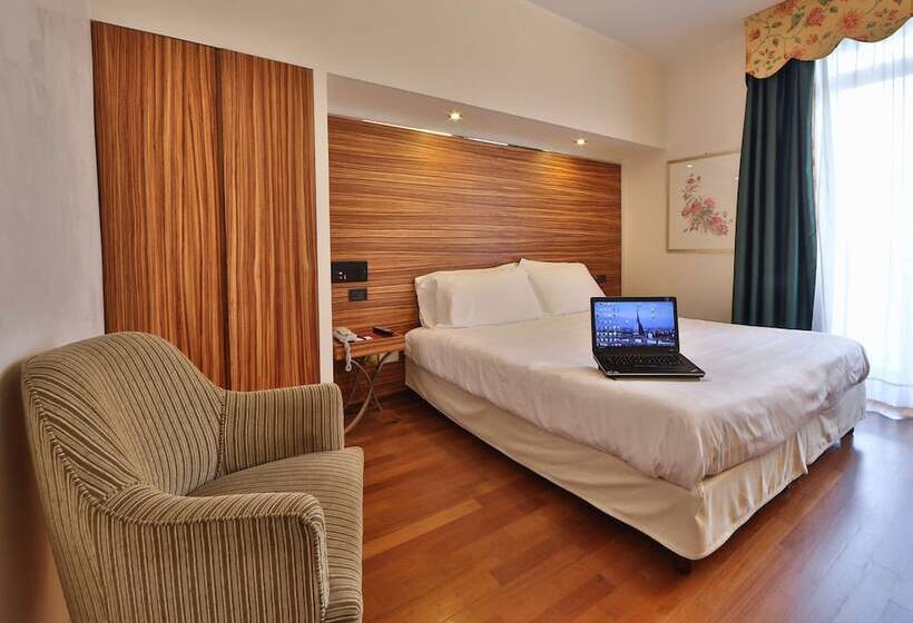اتاق خانوادگی, Best Western Hotel Piemontese
