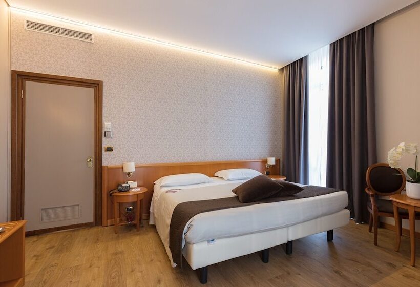 غرفة كومفورت ثلاثية, Concord