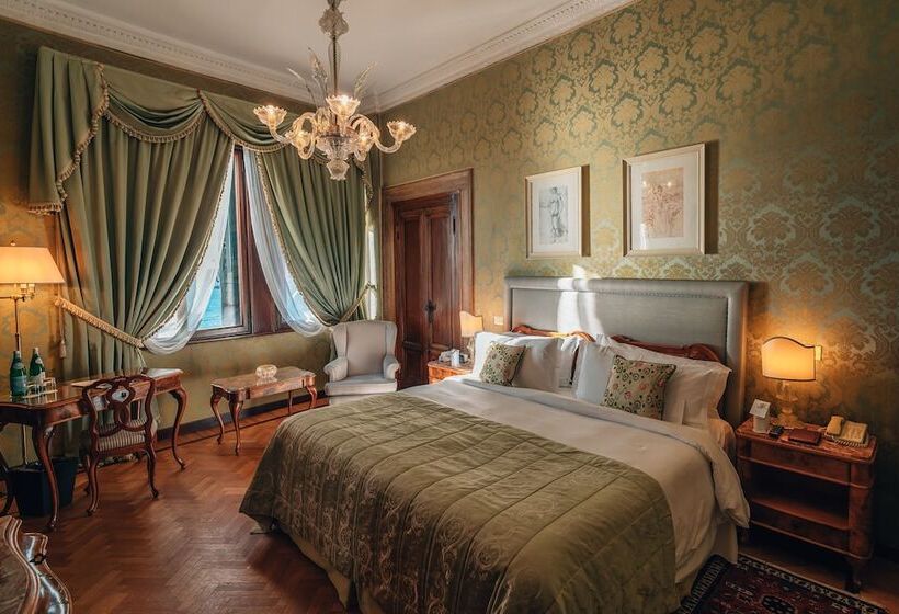 اتاق لوکس با چشم‌انداز دریاچه, Danieli, Venice