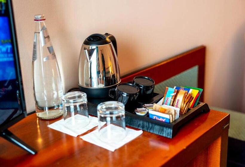 غرفة سوبيريور ثلاثية, Diana