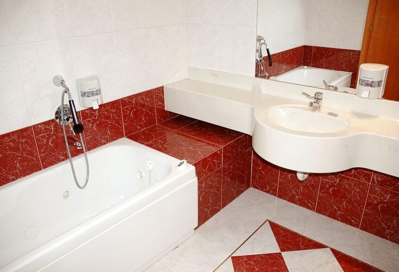 Standard Yhden Hengen Huone, Giotto