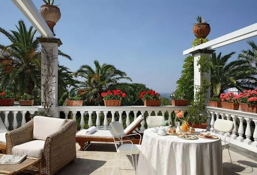 オーシャンビュースイート, Grand Hotel Cocumella