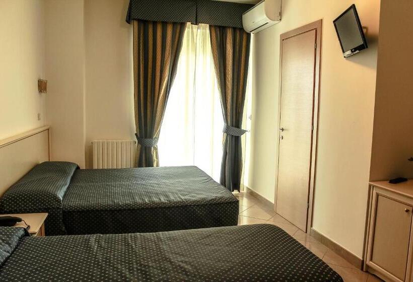 スタンダードルーム, Holiday