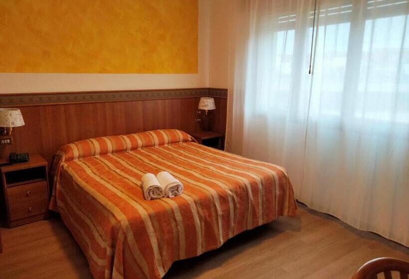 חדר סטנדרט עם מרפסת, Kristall