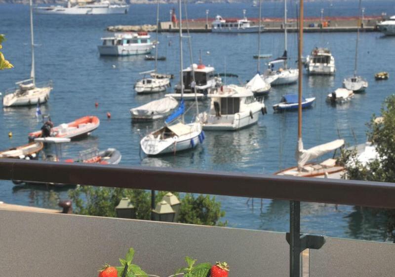 Apartamento 1 Quarto com Terraço Vista Mar, Laurin