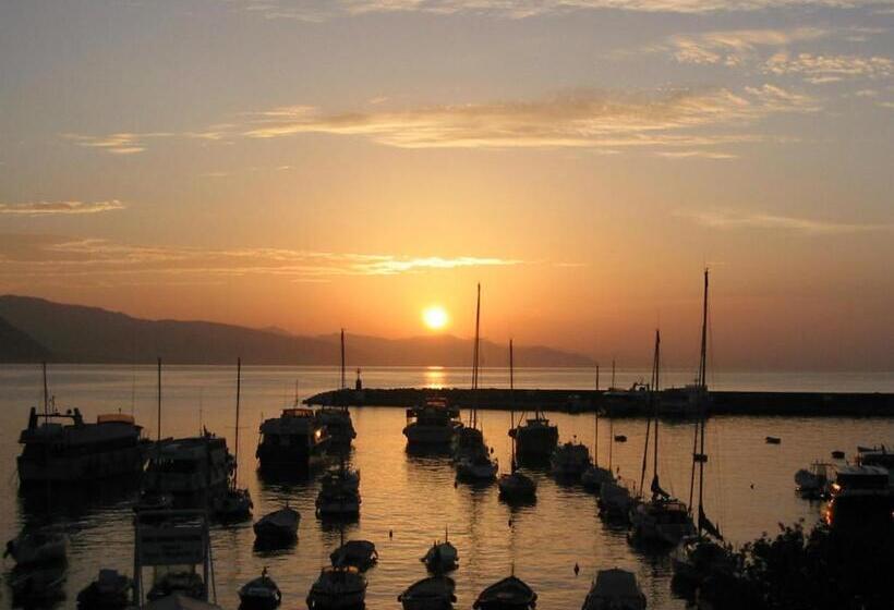 חדר סטנדרט נוף לים עם טרסה, Laurin