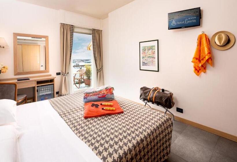 חדר סטנדרט נוף לים עם טרסה, Laurin