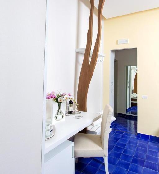 غرفة قياسية, Le Axidie