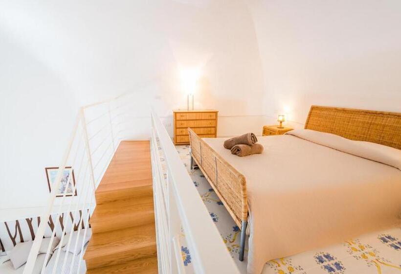 غرفة عائلية, Le Axidie